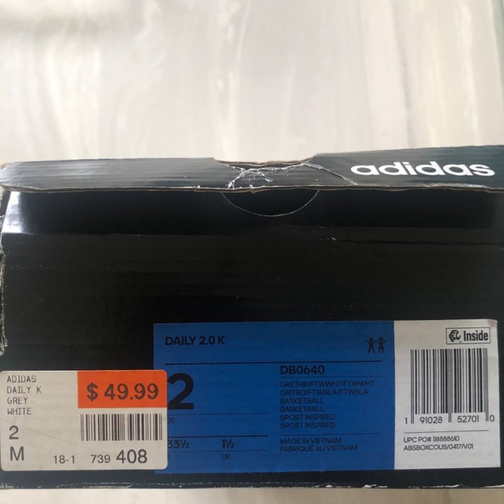 ADIDAS - Picture 4 of 4